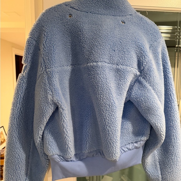 Alo - Baby Blue Sherpa Jacket - S - Picture 4 of 6